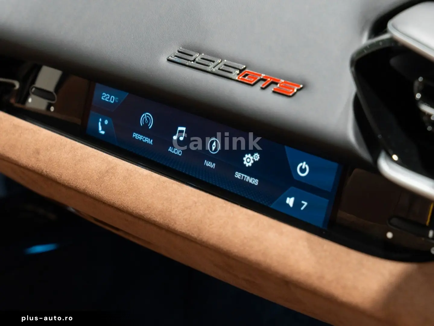 FERRARI 296 GTS -LIFT-VERDE BRITISH-VOLL-CARBON INT EXT-