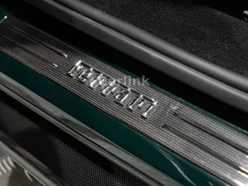 FERRARI 296 GTS -LIFT-VERDE BRITISH-VOLL-CARBON INT EXT-