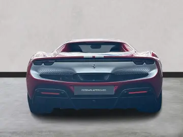 FERRARI 296 GTB 145.000€ an Optionals