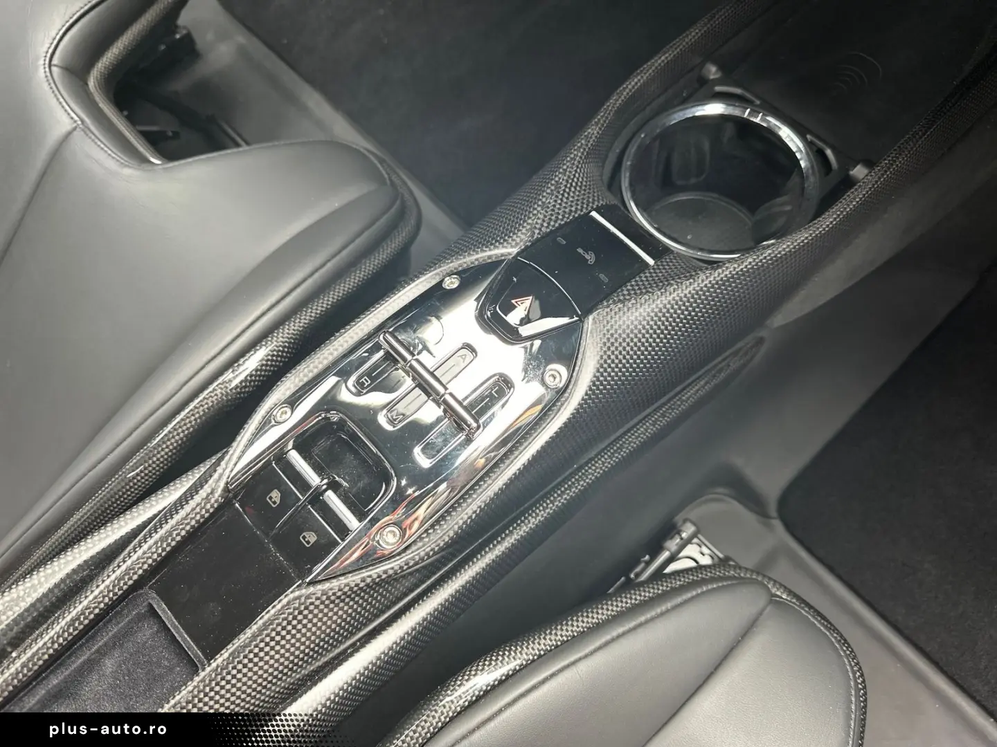 FERRARI 296 GTB 145.000€ an Optionals