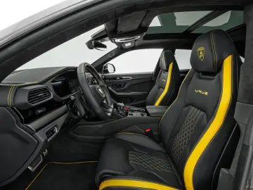 LAMBORGHINI Urus S