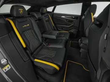 LAMBORGHINI Urus S