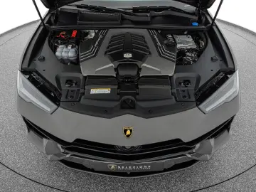LAMBORGHINI Urus S