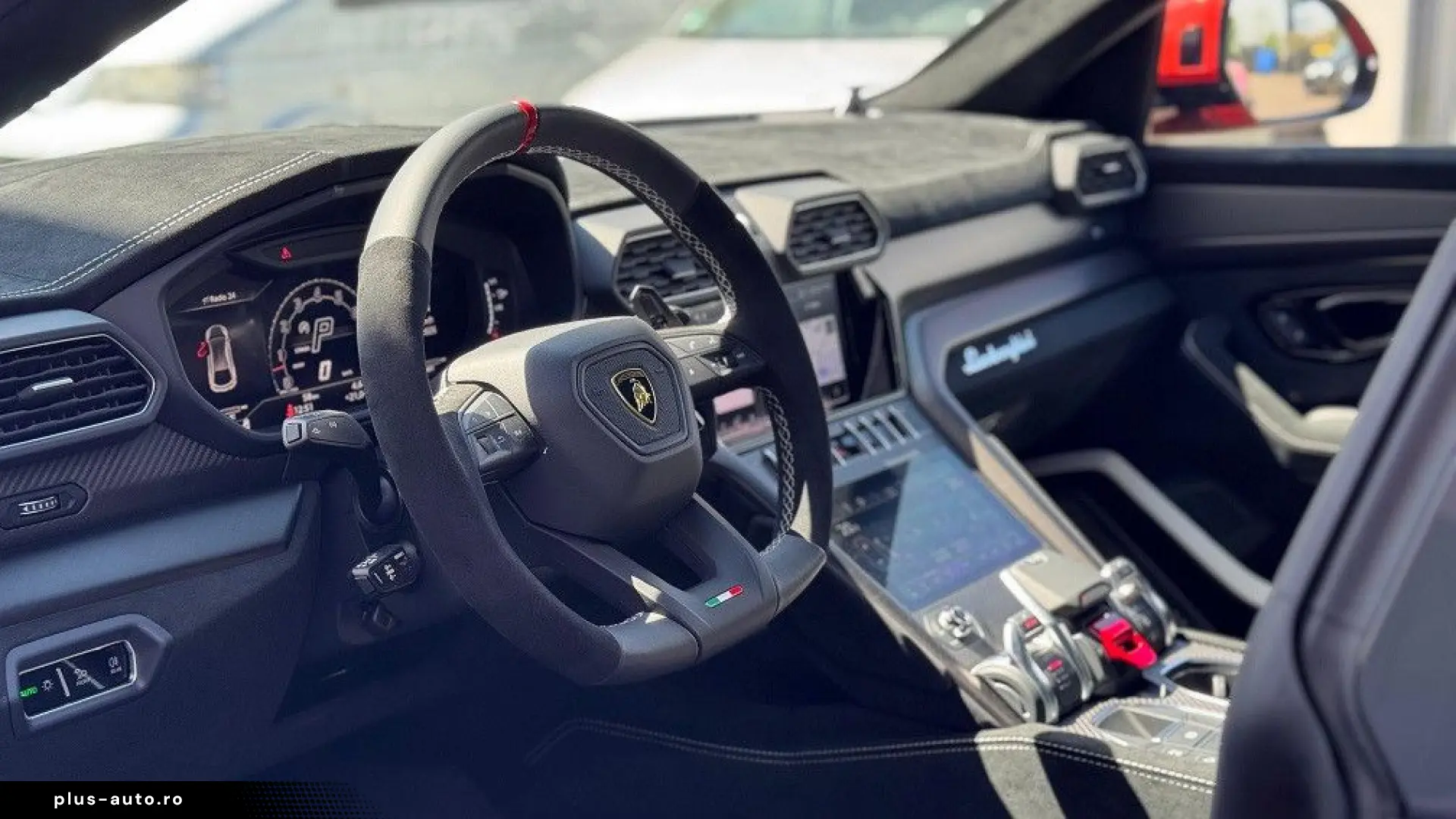 LAMBORGHINI Urus PERFORMANTE CARBON B&O MASSAGE PROD.2025