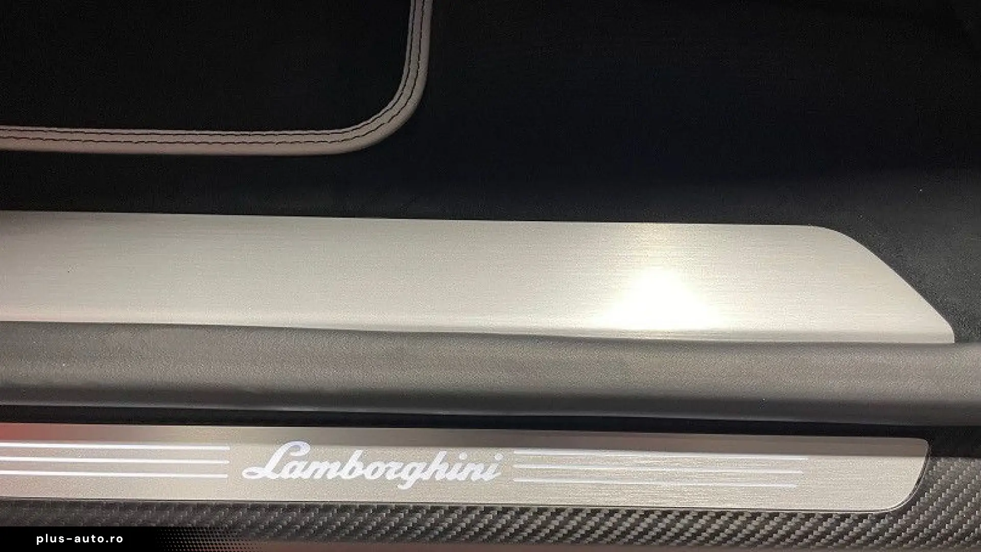 LAMBORGHINI Urus PERFORMANTE CARBON B&O MASSAGE PROD.2025