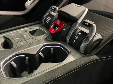 LAMBORGHINI Urus PERFORMANTE CARBON B&O MASSAGE PROD.2025