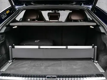 LAMBORGHINI Urus SE Blu Okeanos  Night VIsion