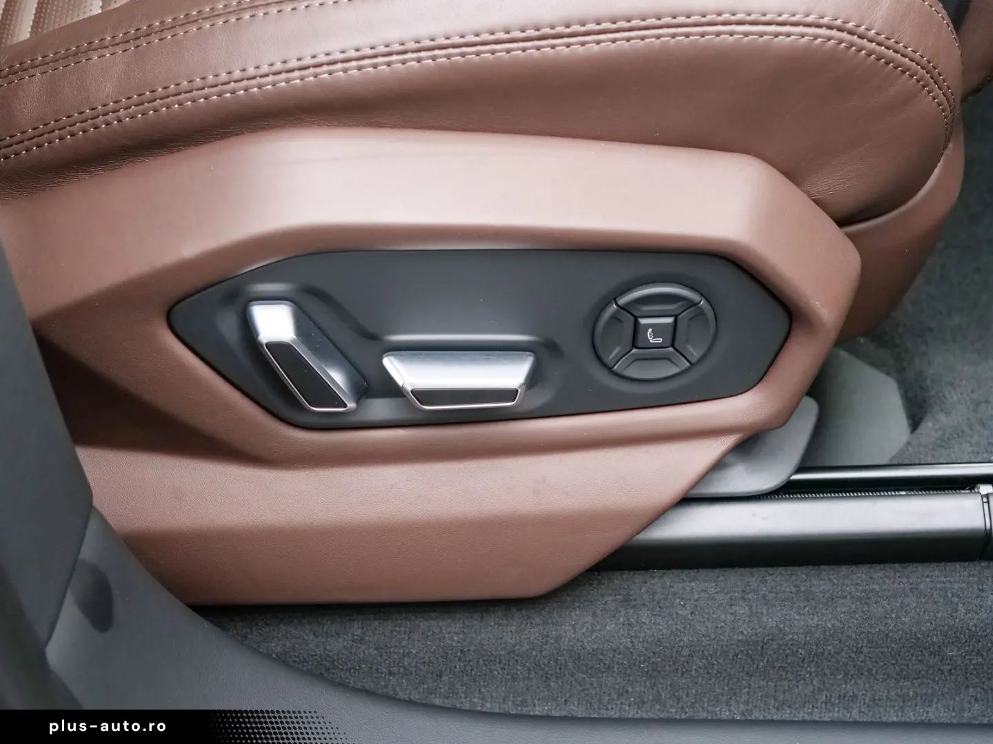 LAMBORGHINI Urus SE Blu Okeanos  Night VIsion