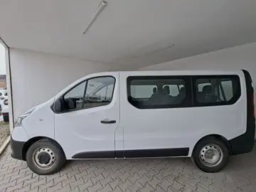 RENAULT TRAFIC 2.0 Blue dCi 120CP L1 Authentique