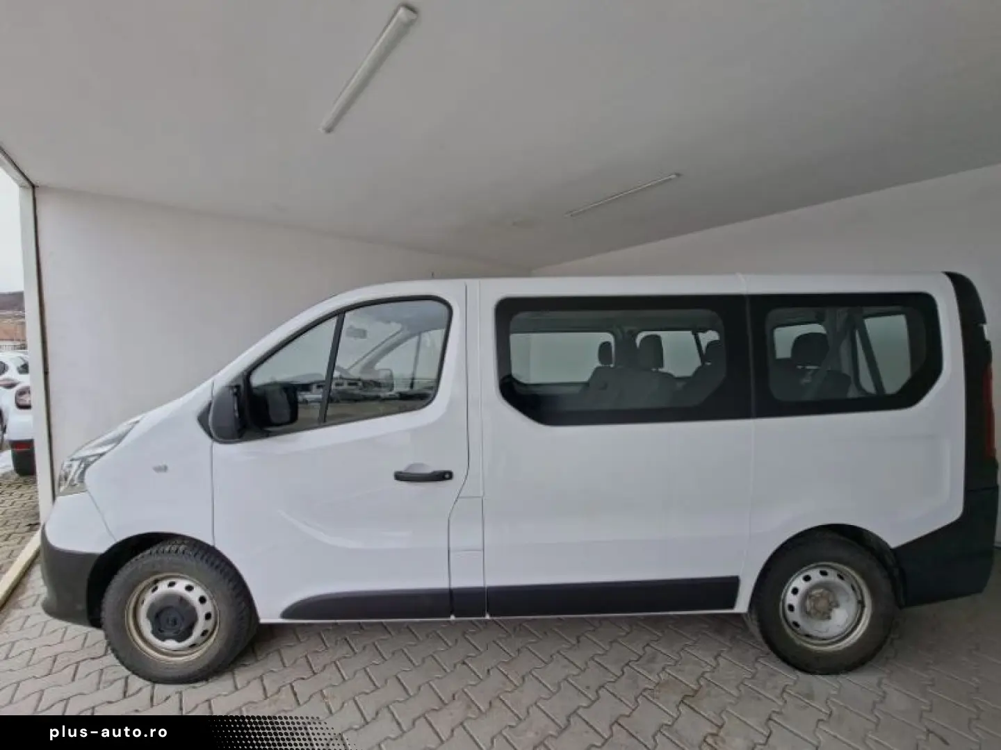 RENAULT TRAFIC 2.0 Blue dCi 120CP L1 Authentique