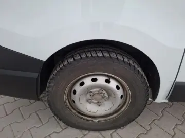 RENAULT TRAFIC 2.0 Blue dCi 120CP L1 Authentique