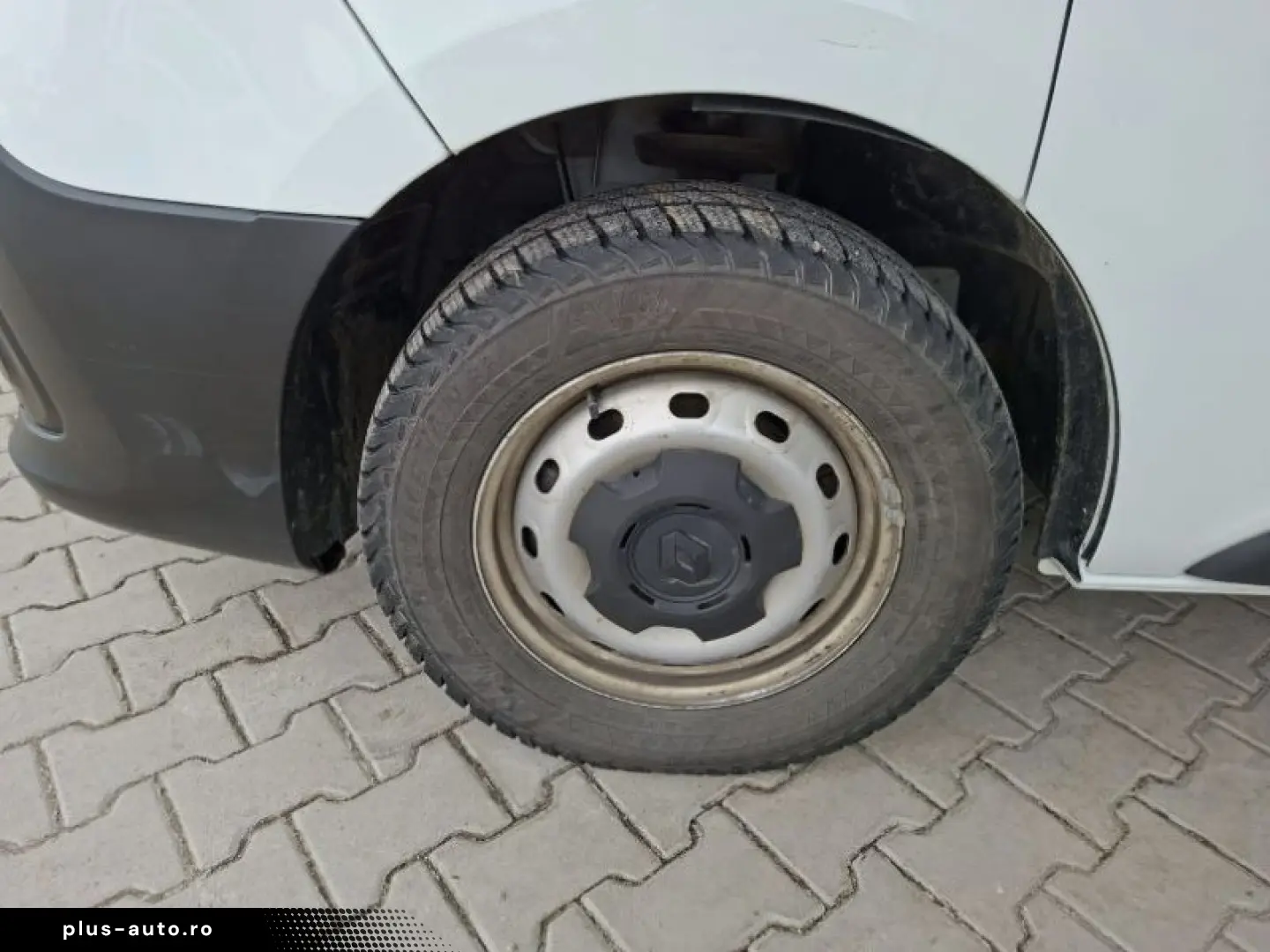 RENAULT TRAFIC 2.0 Blue dCi 120CP L1 Authentique