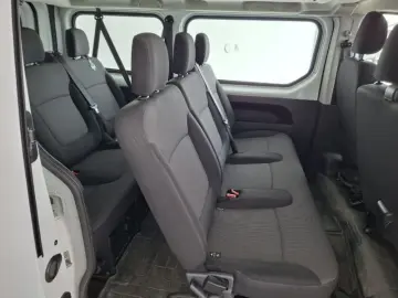 RENAULT TRAFIC 2.0 Blue dCi 120CP L1 Authentique