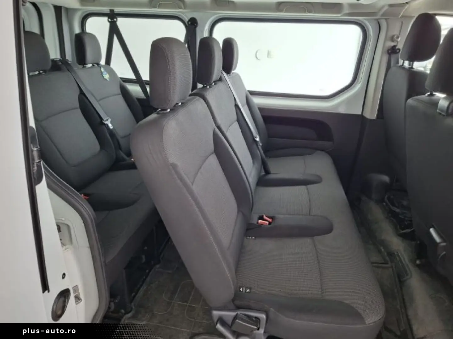 RENAULT TRAFIC 2.0 Blue dCi 120CP L1 Authentique