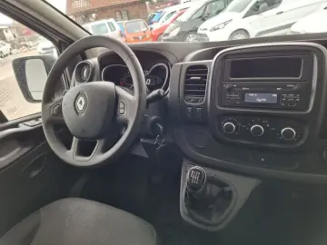 RENAULT TRAFIC 2.0 Blue dCi 120CP L1 Authentique