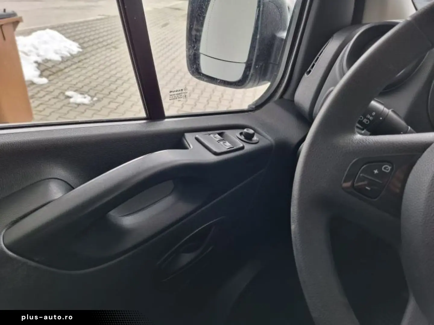 RENAULT TRAFIC 2.0 Blue dCi 120CP L1 Authentique