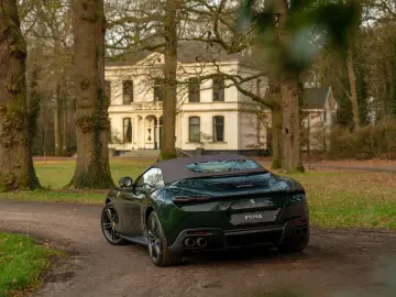 FERRARI Roma Spider 3.9 V8   Verde British   Pass. displ