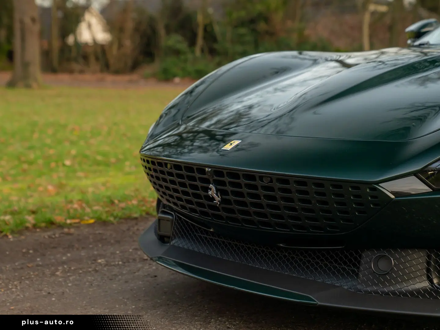 FERRARI Roma Spider 3.9 V8   Verde British   Pass. displ