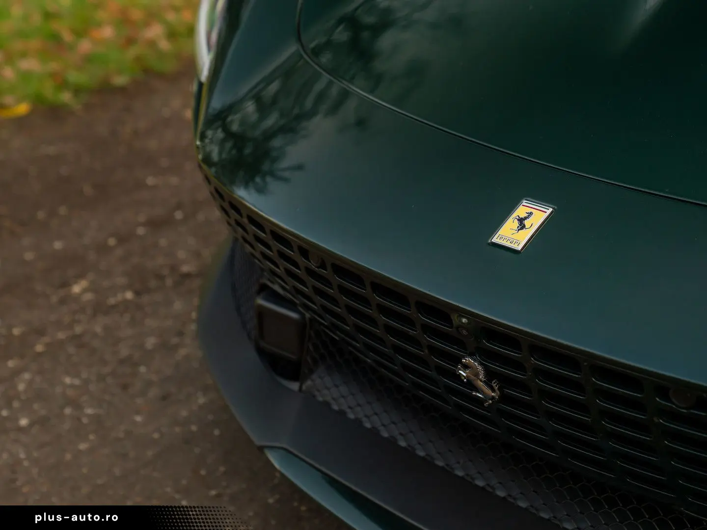 FERRARI Roma Spider 3.9 V8   Verde British   Pass. displ