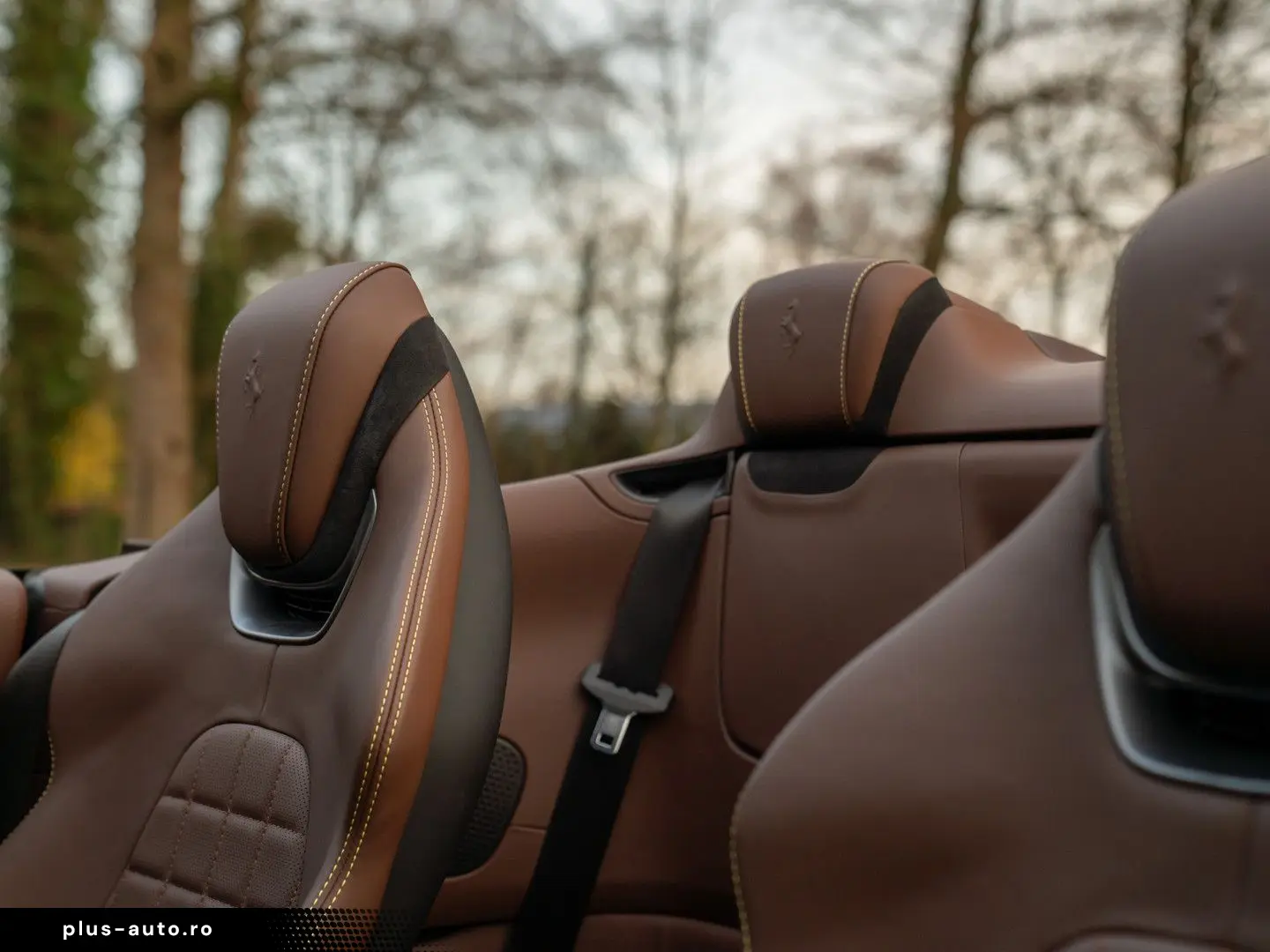 FERRARI Roma Spider 3.9 V8   Verde British   Pass. displ