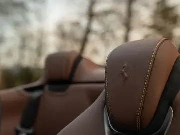 FERRARI Roma Spider 3.9 V8   Verde British   Pass. displ