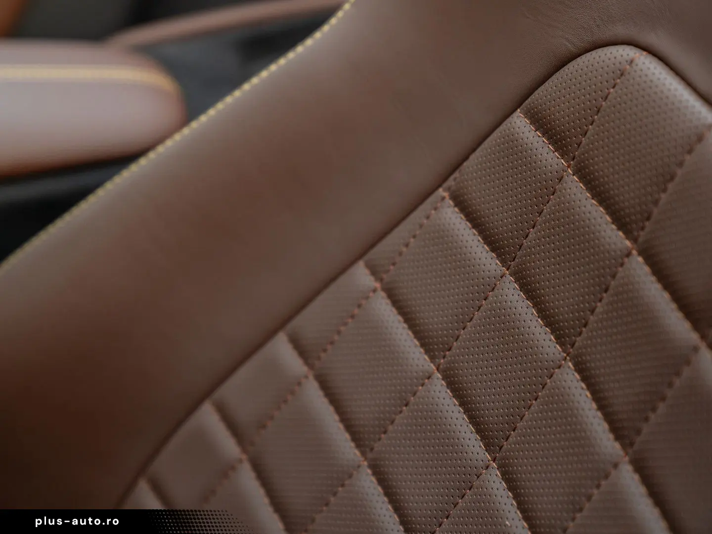 FERRARI Roma Spider 3.9 V8   Verde British   Pass. displ