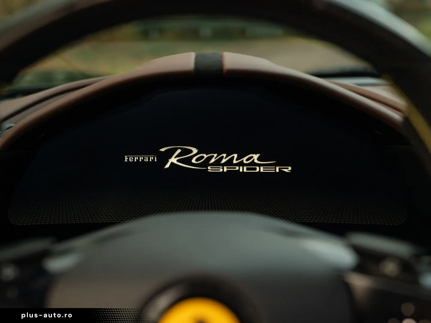 FERRARI Roma Spider 3.9 V8   Verde British   Pass. displ