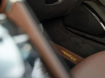 FERRARI Roma Spider 3.9 V8   Verde British   Pass. displ