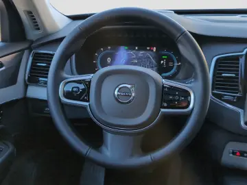VOLVO XC90 T8 AWD Ultra Dark Standhzg HarmanK Panodach