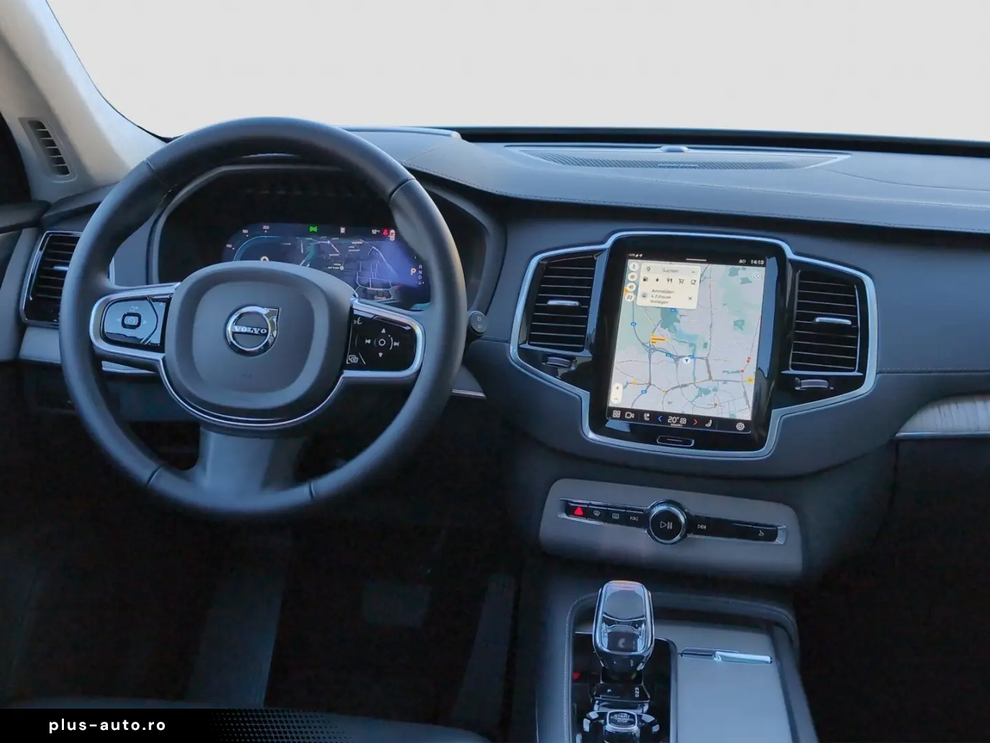 VOLVO XC90 T8 AWD Ultra Dark Standhzg HarmanK Panodach