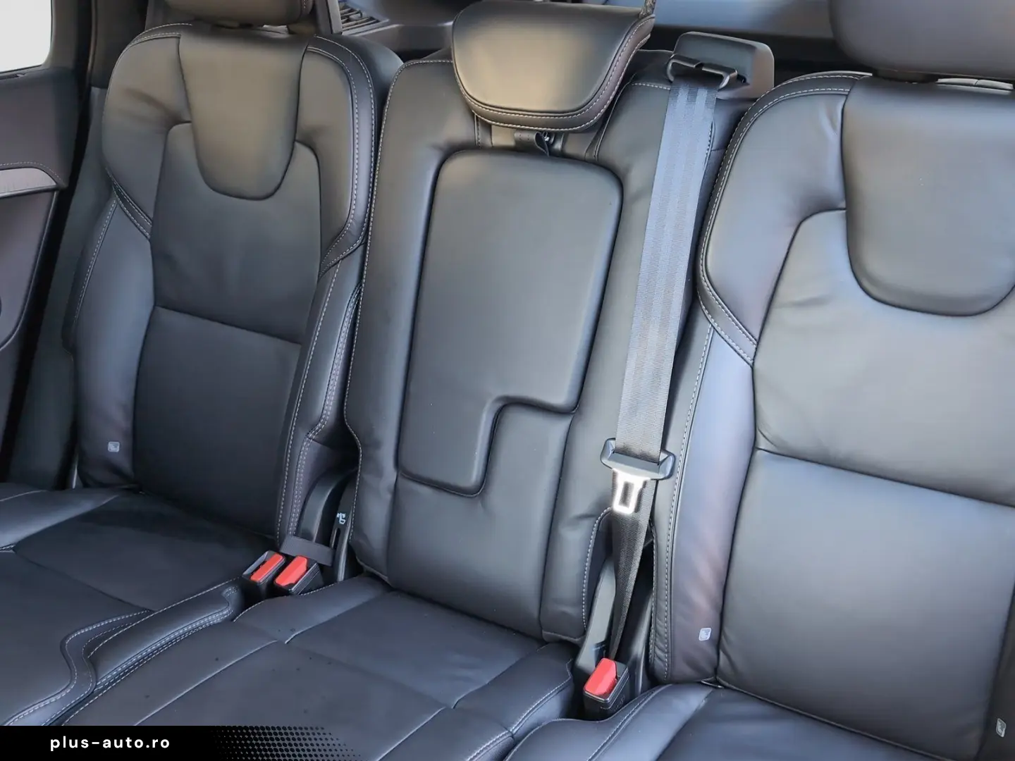 VOLVO XC90 T8 AWD Ultra Dark Standhzg HarmanK Panodach