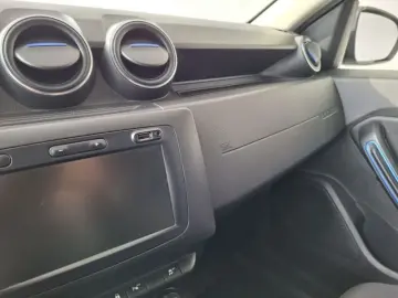 DACIA DUSTER 1.5 Blue dCi 115CP BlueLine 4WD