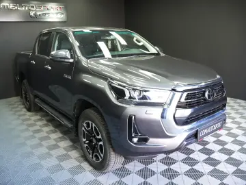 TOYOTA HILUX 2.4D DC AT EXECUTIVE