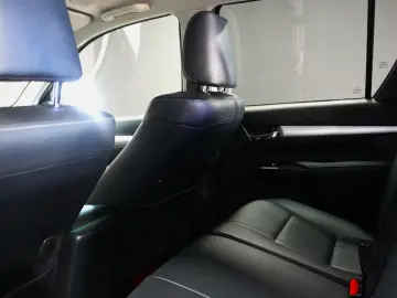 TOYOTA HILUX 2.4D DC AT EXECUTIVE