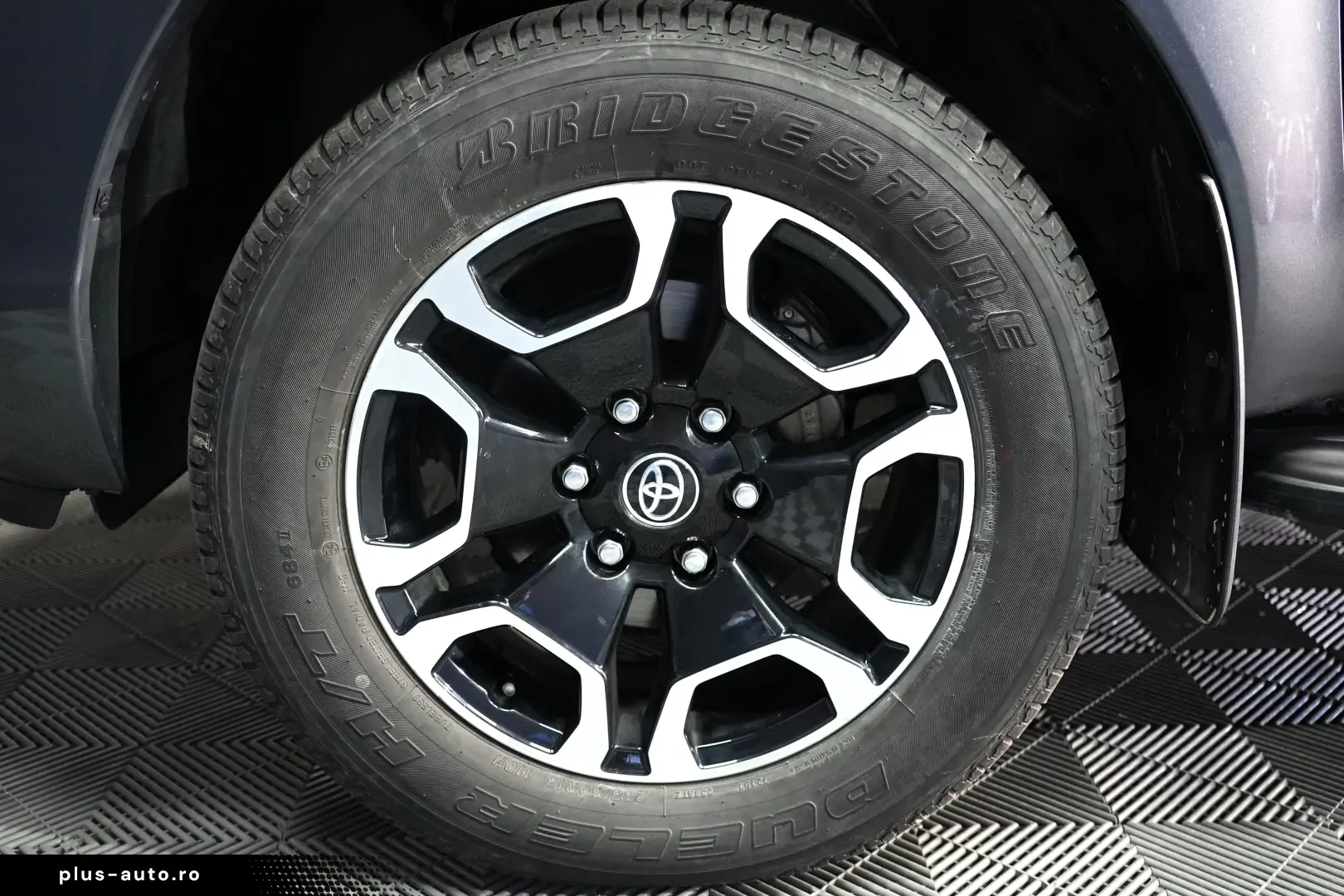 TOYOTA HILUX 2.4D DC AT EXECUTIVE