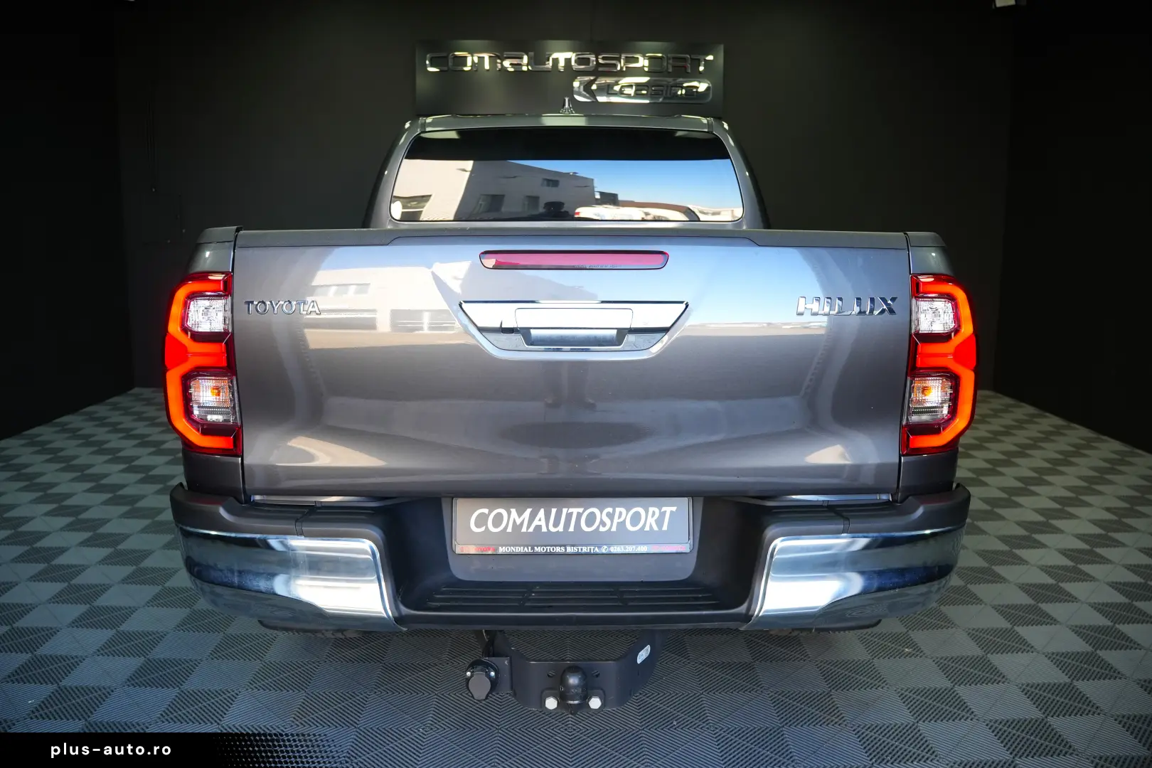 TOYOTA HILUX 2.4D DC AT EXECUTIVE