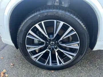 VOLVO XC90 T8 AWD Ultra Dark 7-SITZER SCHIEBEDACH EL.