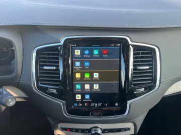 VOLVO XC90 T8 AWD Ultra Dark 7-SITZER SCHIEBEDACH EL.