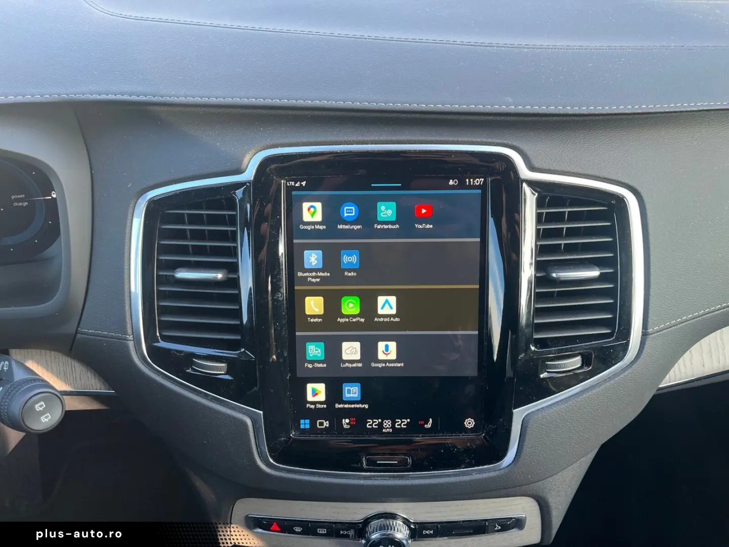 VOLVO XC90 T8 AWD Ultra Dark 7-SITZER SCHIEBEDACH EL.