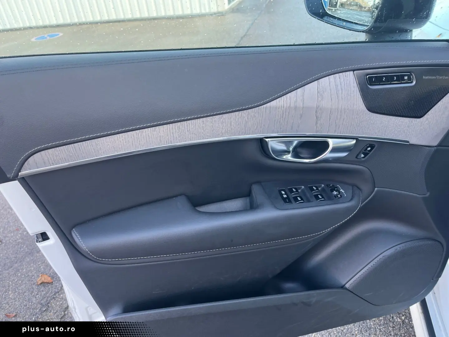 VOLVO XC90 T8 AWD Ultra Dark 7-SITZER SCHIEBEDACH EL.