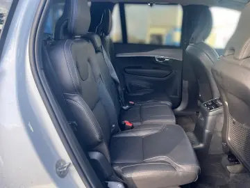 VOLVO XC90 T8 AWD Ultra Dark 7-SITZER SCHIEBEDACH EL.