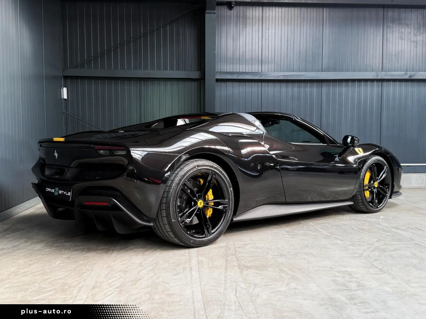 FERRARI 296 GTS   Nero Extracampione   Racing Seats