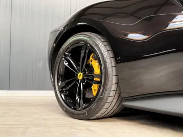 FERRARI 296 GTS   Nero Extracampione   Racing Seats