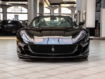 FERRARI 812 GTS - Painted Shields - Carbon - Led - VAT