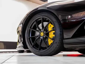 FERRARI 812 GTS - Painted Shields - Carbon - Led - VAT