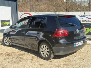 Volkswagen Golf 5 1.6 Mpi 102CP 2005 Inm RO