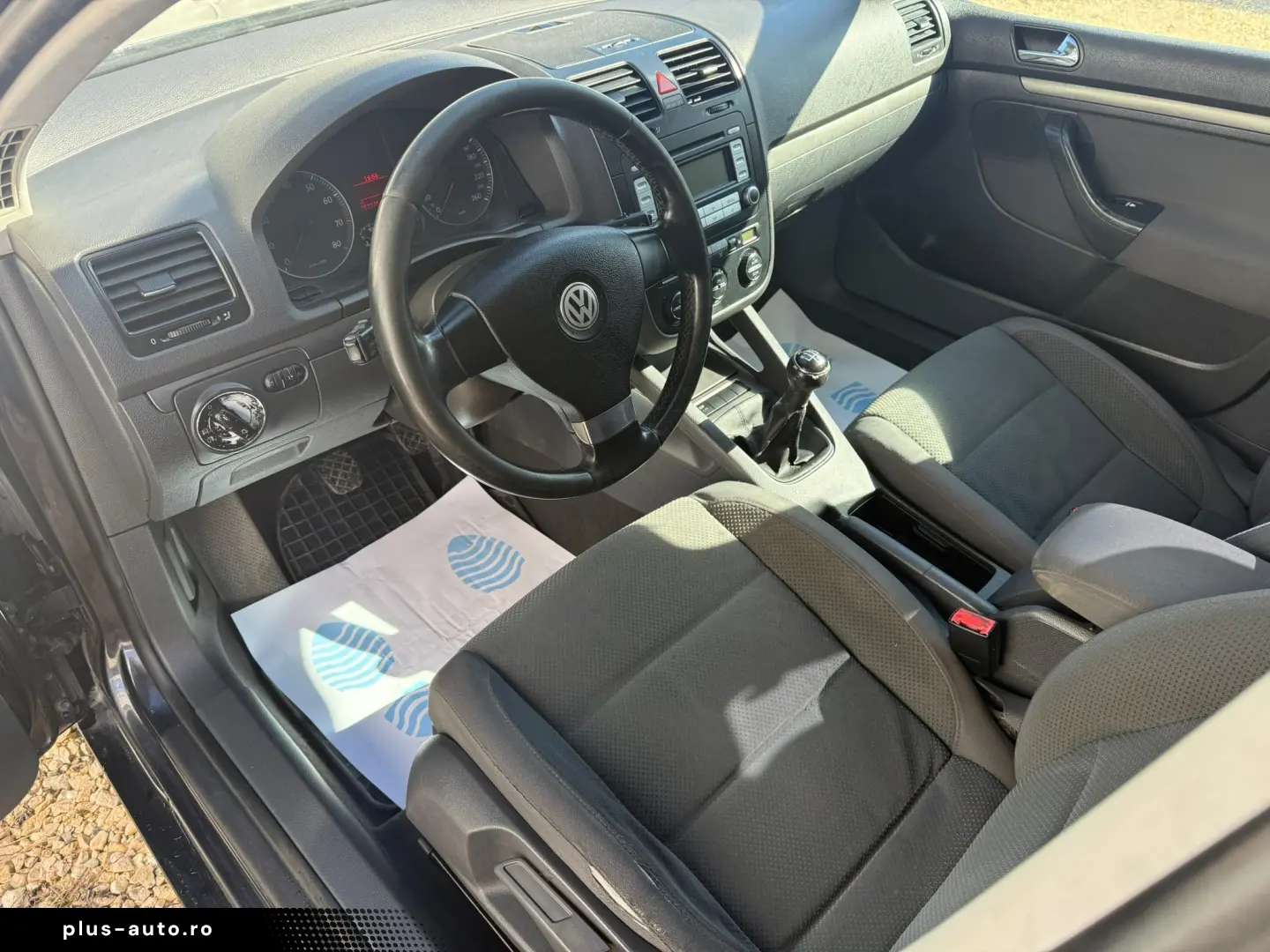 Volkswagen Golf 5 1.6 Mpi 102CP 2005 Inm RO