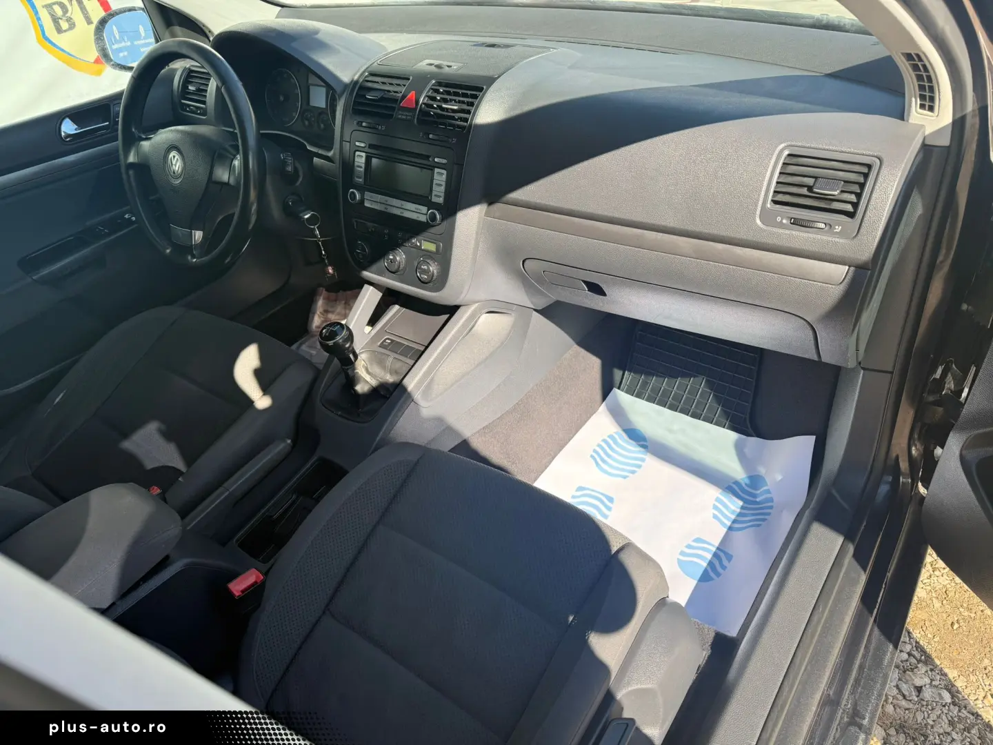 Volkswagen Golf 5 1.6 Mpi 102CP 2005 Inm RO