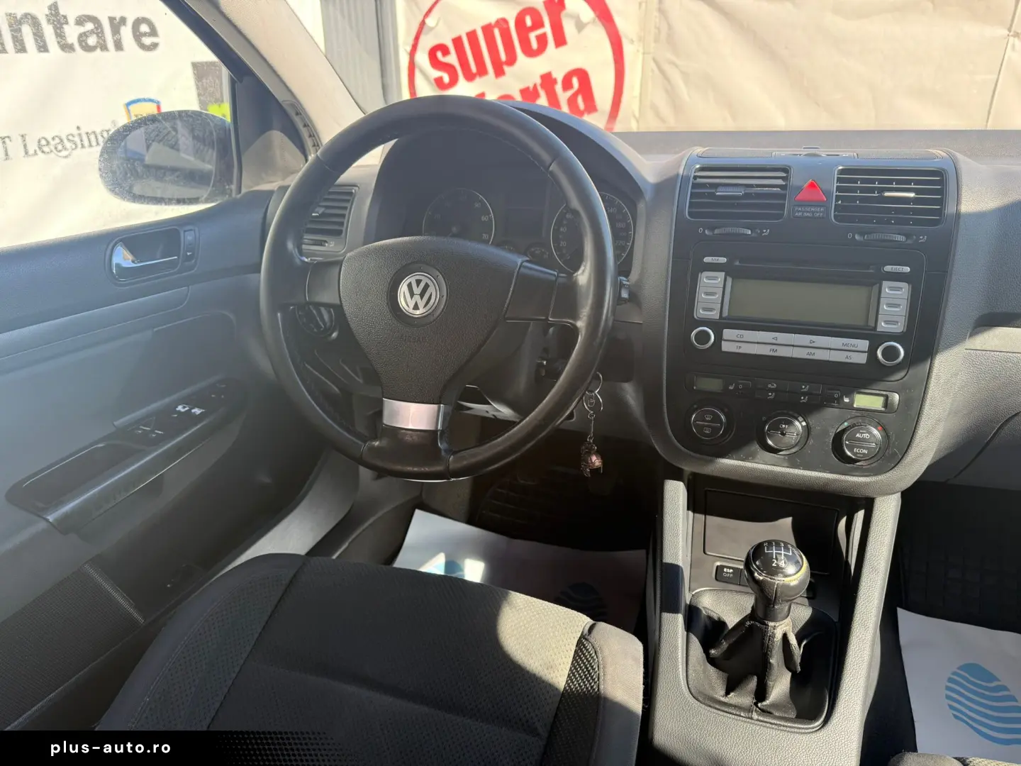 Volkswagen Golf 5 1.6 Mpi 102CP 2005 Inm RO