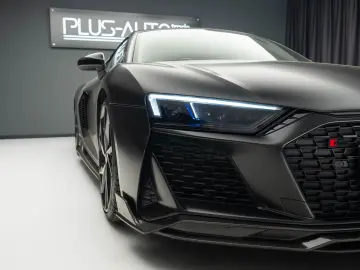 Audi R8 V10  Performance Quattro  Ceramic Brakes  Carbon Kit